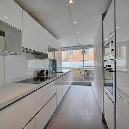 Ref 1434 - Croisette - Sea View For Rent *