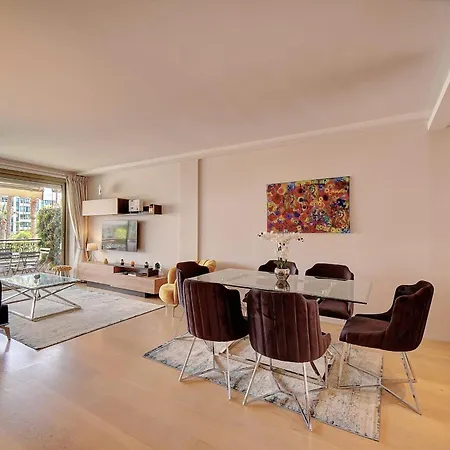 Ref 1434 - Croisette - Sea View For Rent * Cannes