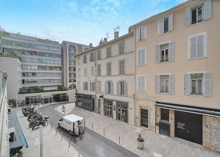 Ref 1434 - Croisette - Sea View For Rent Cannes