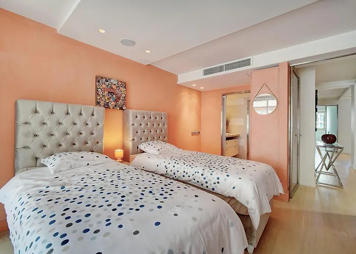 Ref 1434 - Croisette - Sea View For Rent * Cannes